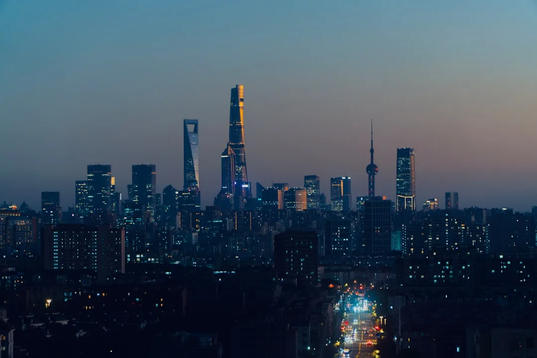 河北冀铭暖通设备：建筑采暖工程中暖气片与管材的选型要点解析